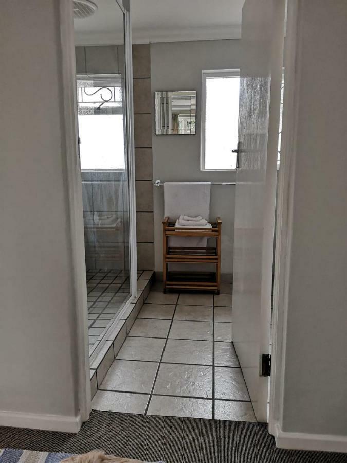 On Cloud 9 Apartment Hermanus Luaran gambar